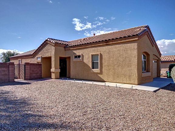 2nd image of 1080 E Stronghold Canyon Ln