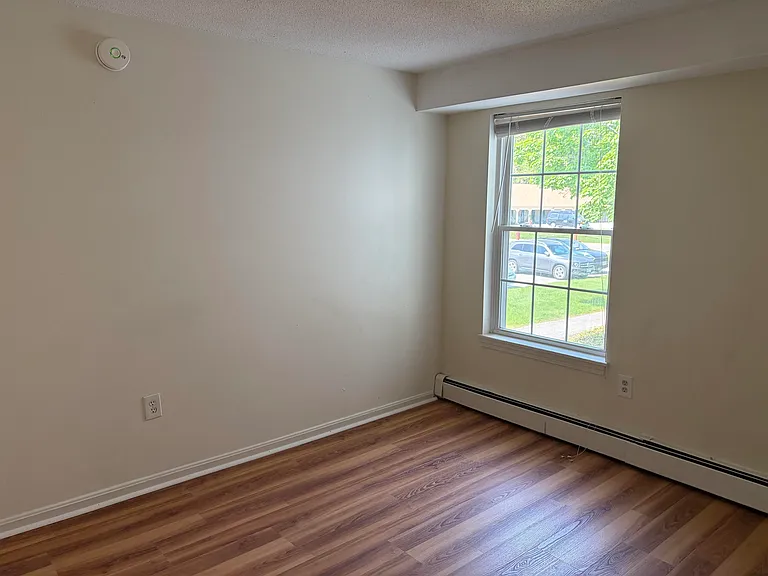 1007 White Cedar Blvd — Photo 19