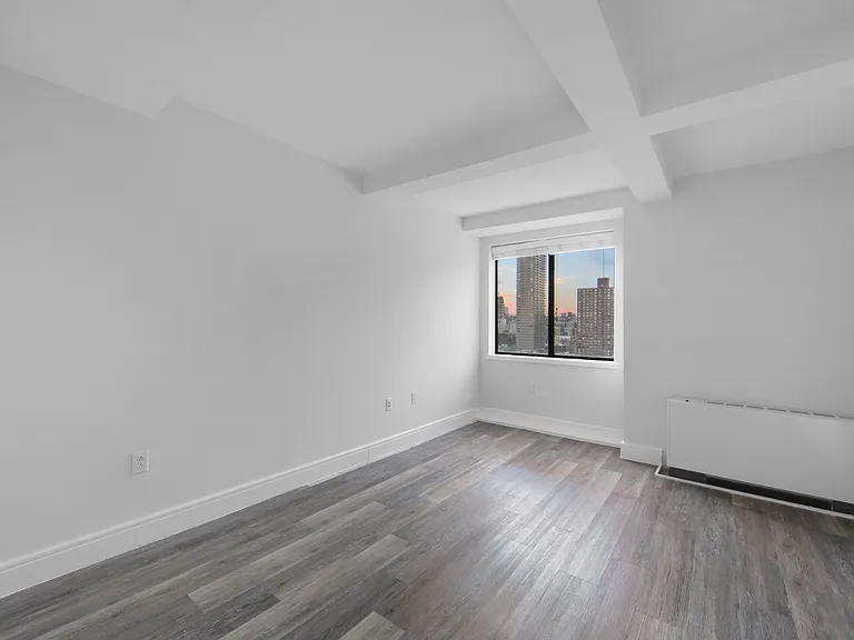 354 E 91st St #2206 — Photo 7