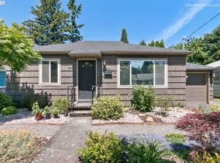 8601 NE Holladay St, Portland, OR 97220