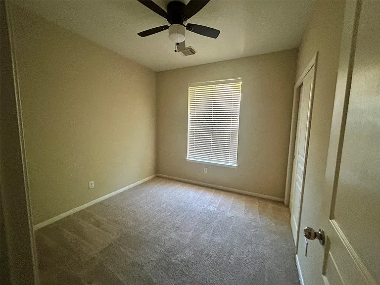 23 Tivoli Garden Ct — Photo 17