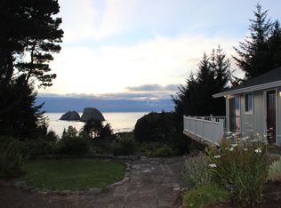 5620 Castle Dr, Tillamook, OR