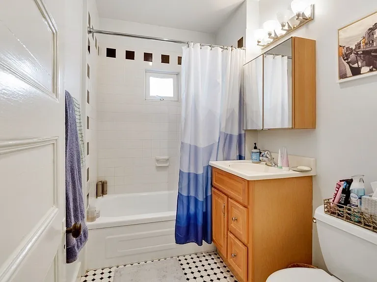 52 Waterhouse St #52 — Photo 6