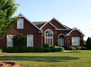 402 Apple Blossom Trl, Shelbyville, TN 37160