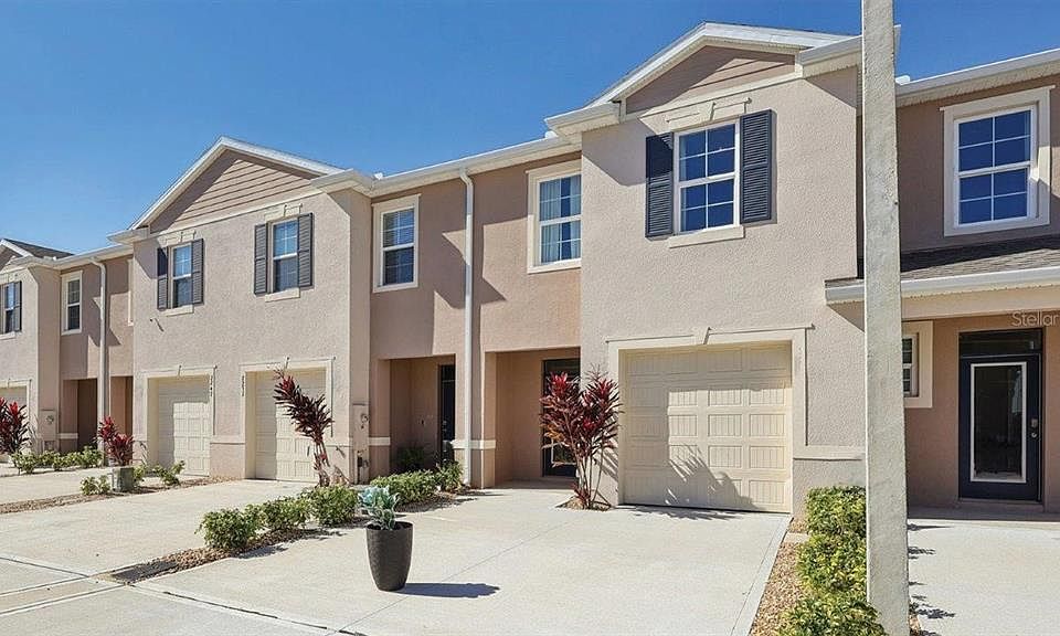 1st image of 3389 Chroma St
