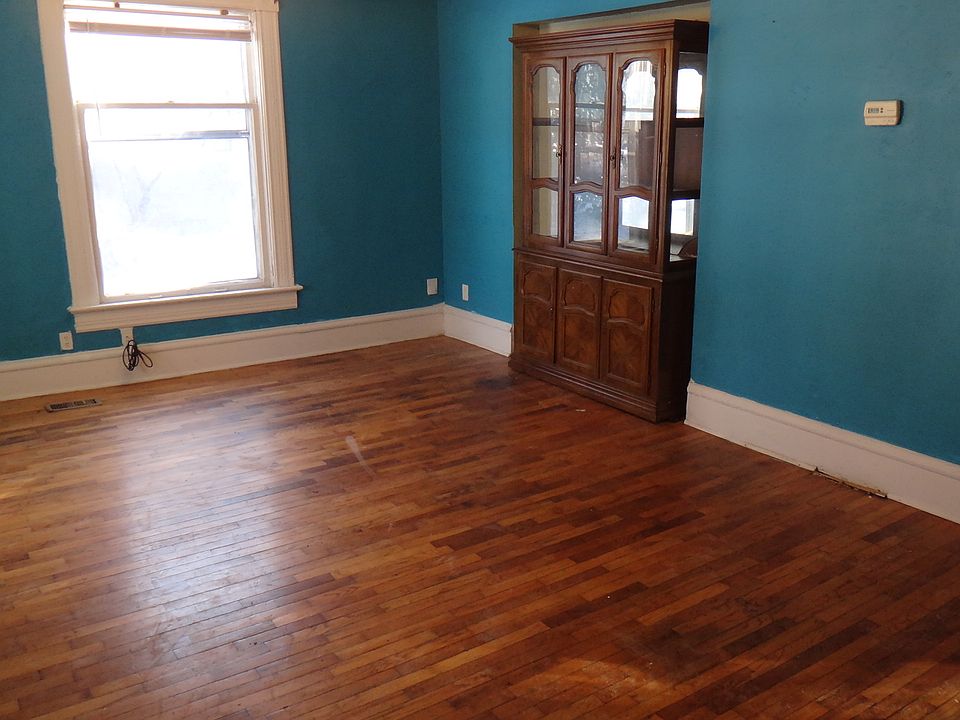 Living room display china hutch hardwood floor- nice!