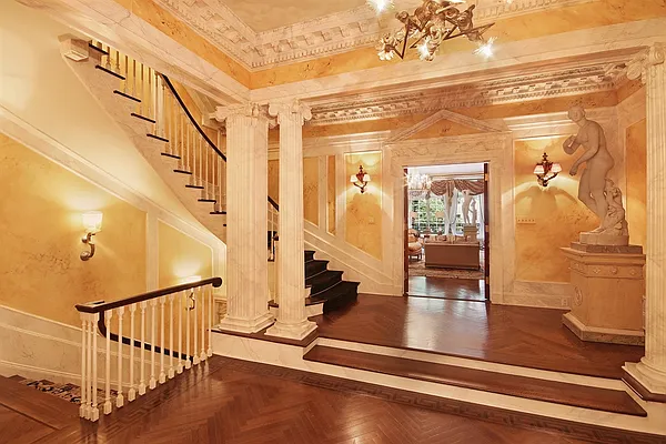 Sold by Corcoran | media 7