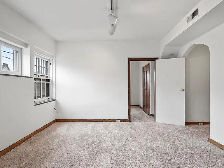 340 S Highland Ave #2B — Photo 5