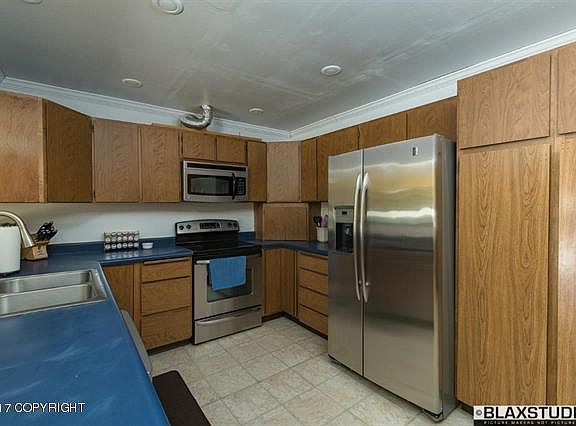 4th image of 1651 Madison Dr