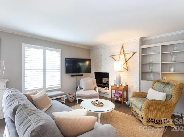 2229 Rexford Rd APT E, Charlotte, NC 28211