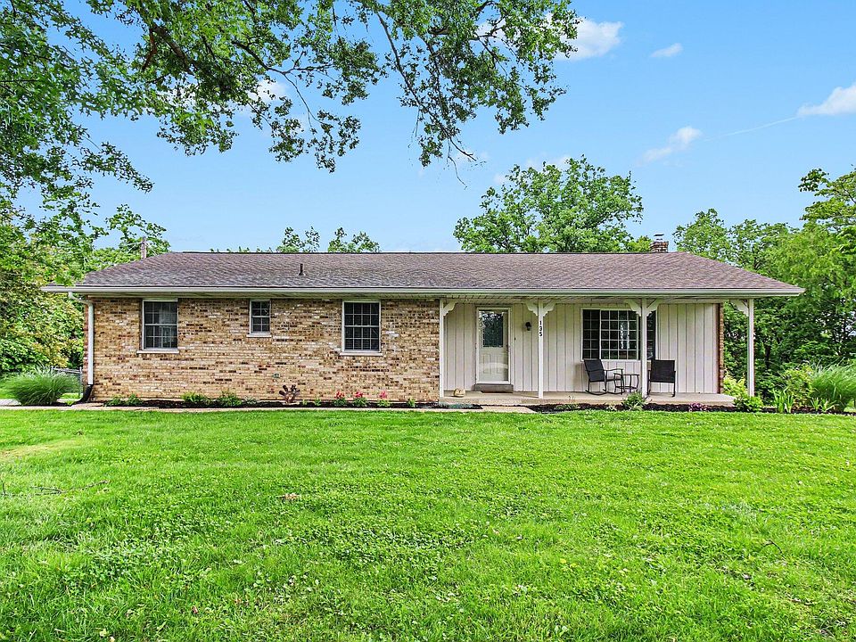 1st image of 135 Ridgelea Dr