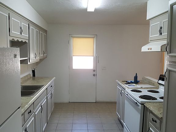 4th image of 2131 S Avenida Del Sol