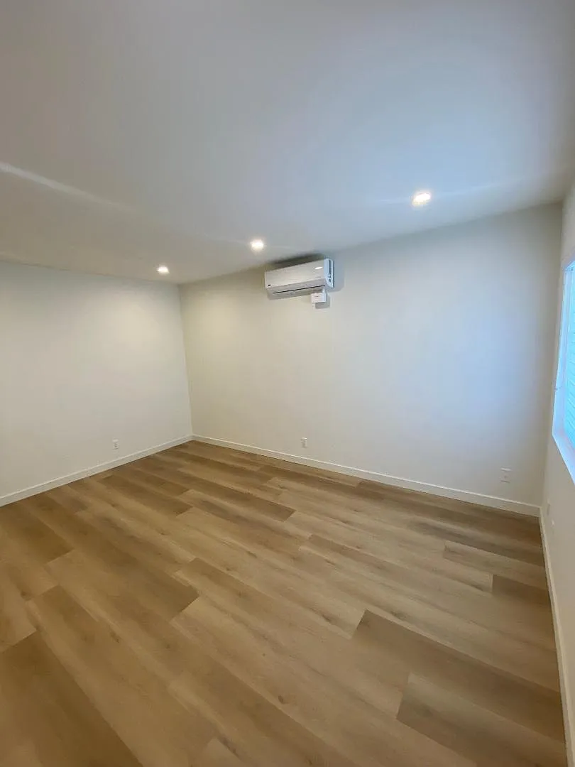 833 W. Duarte Road - Unit 12 — Photo 2