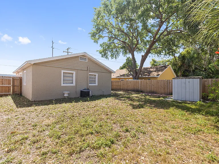 3005 W Kathleen St — Photo 21