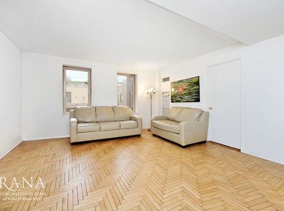 3rd image of 106 Central Park S APT 17F