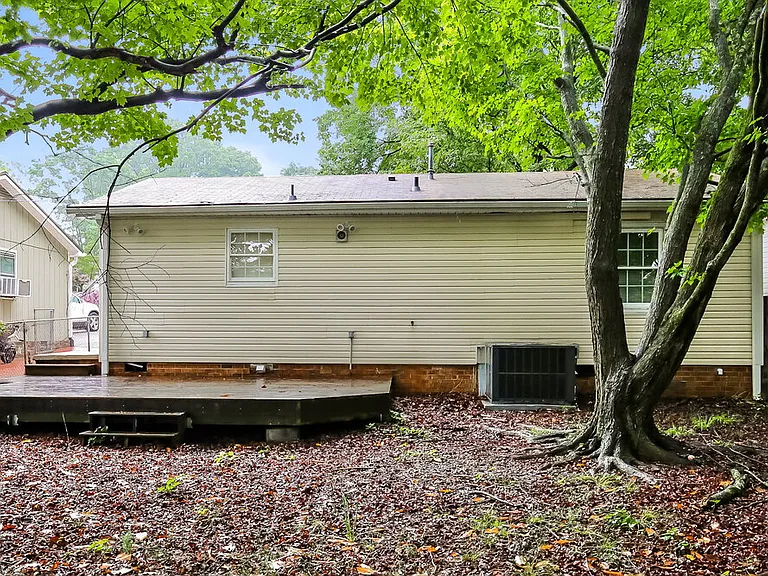 4407 Cornell Ave — Photo 15