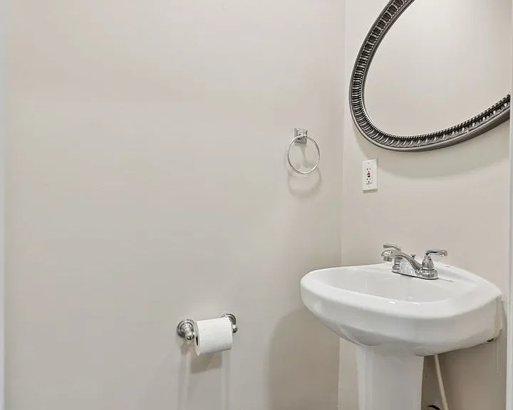 2911 Sherman Ave NW — Photo 15