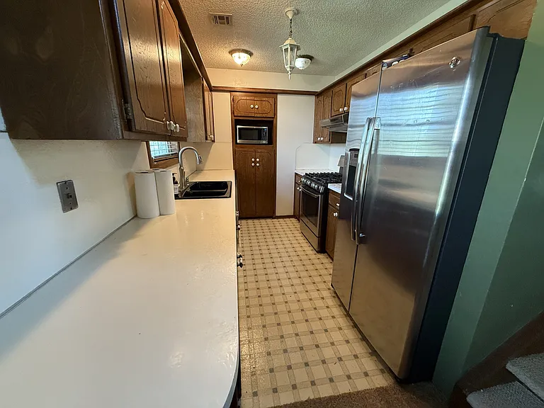 2208 Timbercrest Dr — Photo 6