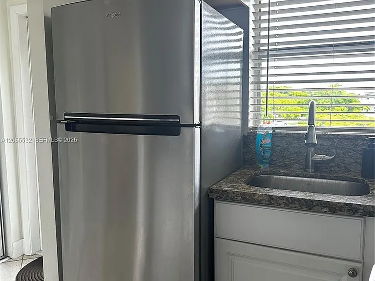 8305 Sunrise Lakes Blvd #310 — Photo 7
