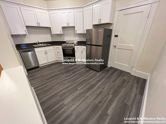 4th image of 1598 Beacon St #410U