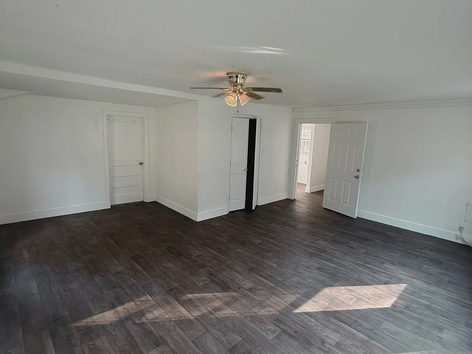 4 bed, 1512 sqft, $1,600 — Photo 2