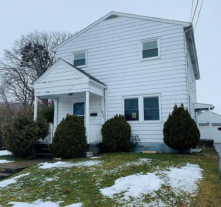 1st image of 212 Chapman Pl