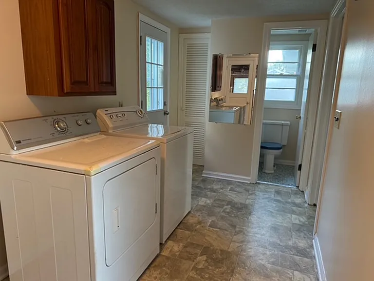 94 W Craig Hill Dr — Photo 15