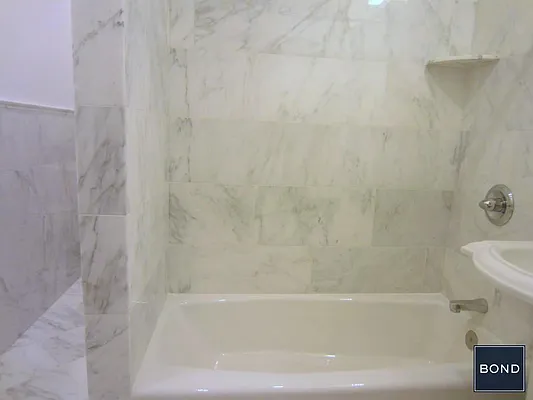 Rented by Bond New York | media 12