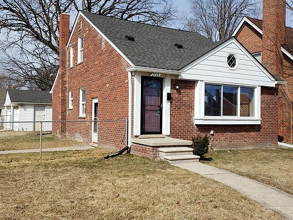 2nd image of 2666 Willow St