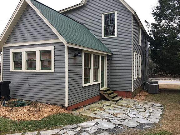 2nd image of 407 Atlanta St SE