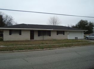 514 13th St, Jennings, LA 70546