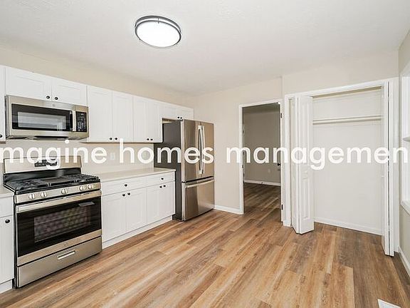 4th image of 414 Anne Dr