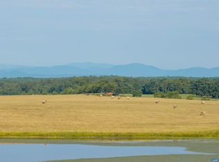 17 Rolling Rd S, Scottsville, VA 24590