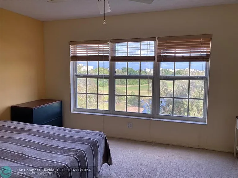 3300 N Palm Aire Dr #606 — Photo 15