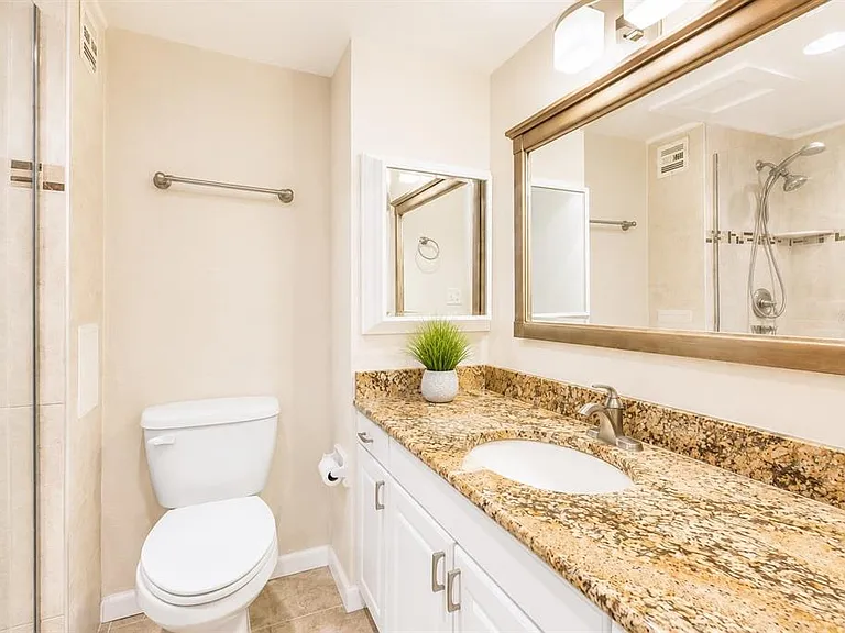 880 Mandalay Ave #C801 — Photo 17
