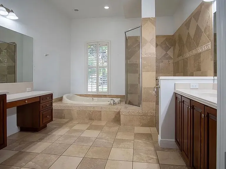 5038 SE 6th Ave — Photo 12