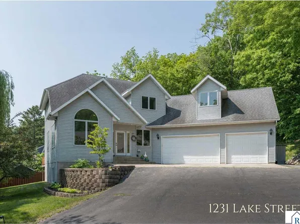 1231 Lake St, North Mankato, MN 56003