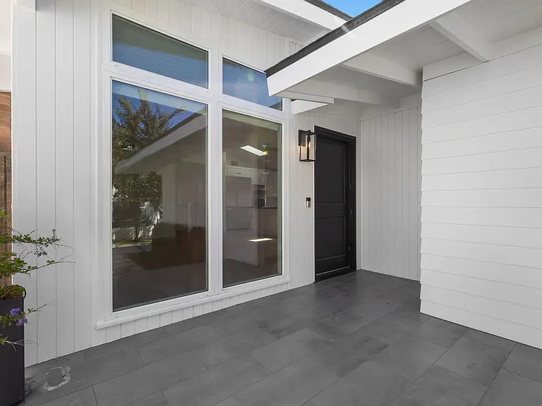 3200 N Poinsettia Ave — Photo 26