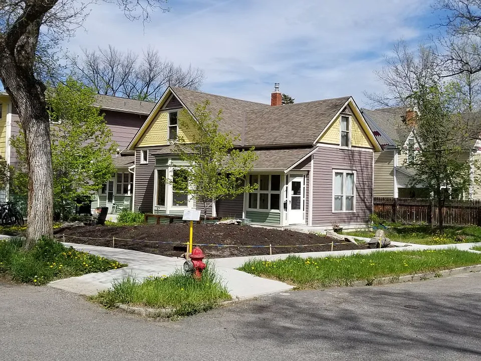 Building Photo 3
