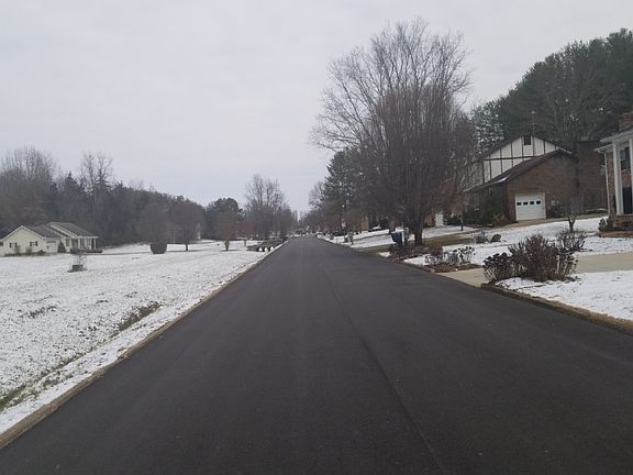5th image of 611 Oak Hills Pkwy