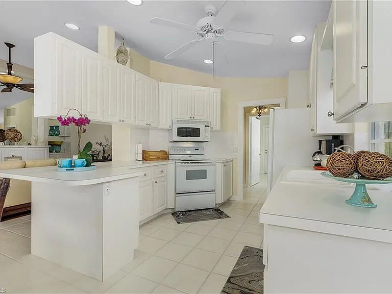 4147 Los Altos Ct — Photo 8