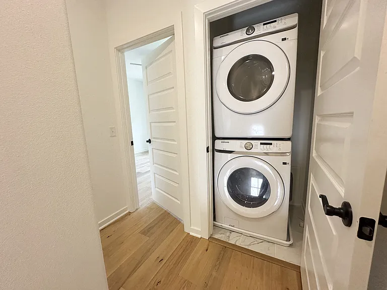 1703 W Holly St — Photo 14