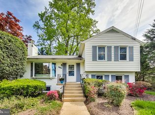 6305 Blackwood Rd, Bethesda, MD 20817