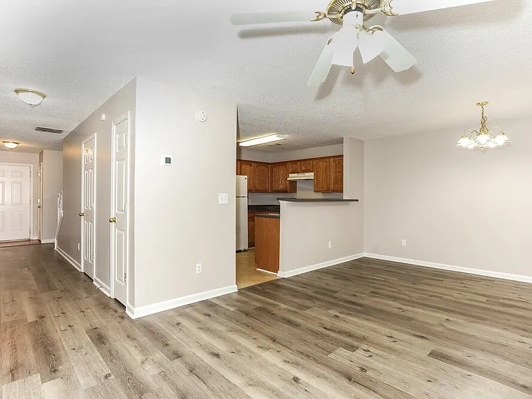 340 Parkway Rd #340 — Photo 5