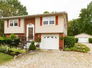 2905 Sun Valley Dr, Springfield, OH 45505