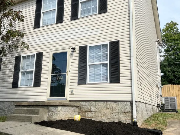204 Maple Leaf Ln, Nicholasville, KY 40356