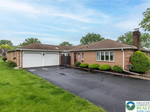 5752 Tavistock Ln, Macungie, PA 18062