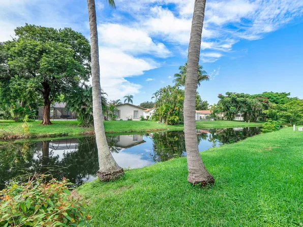2940 NW 87th Ter, Pompano Beach, FL 33065