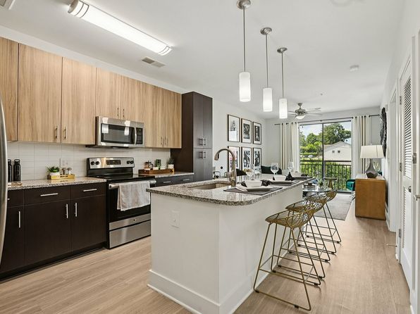 6050 Roswell Rd APT 226