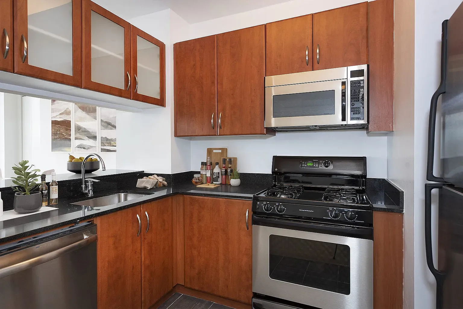 222 East 34th Street — Photo 3